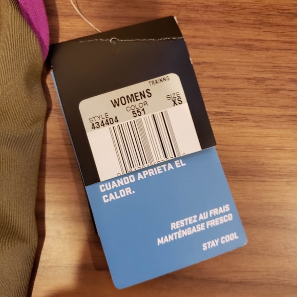 NWT Nike Long Sport Top - Picture 5 of 6